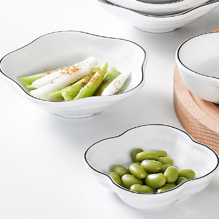 Bát Chấm Tròn Phíp Trắng Viền Đen Melamine Phong Cách Châu Âu 111035