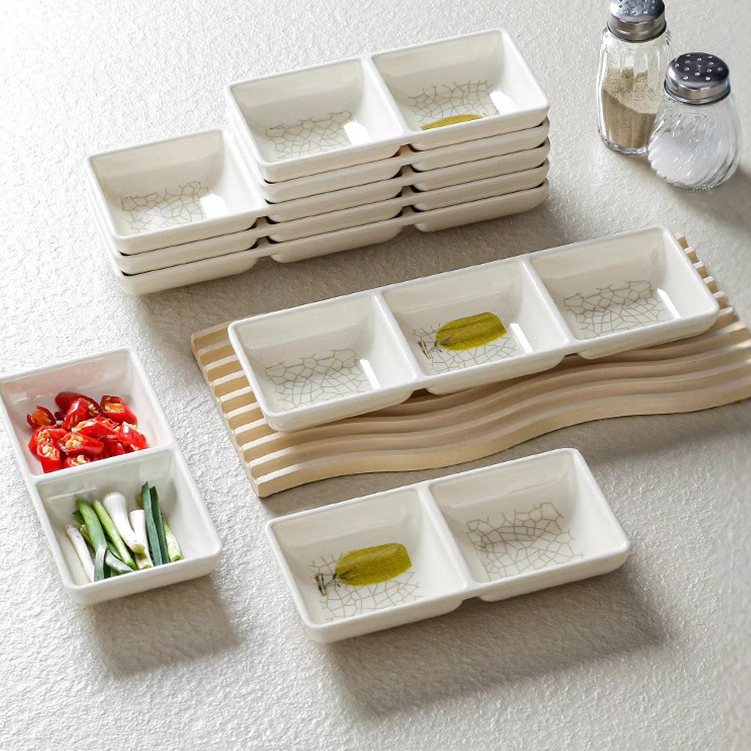 Đĩa Gia Vị Chấm Vuông Hoạ Tiết Lá Tre Phong Cách Nhật Bản 111021